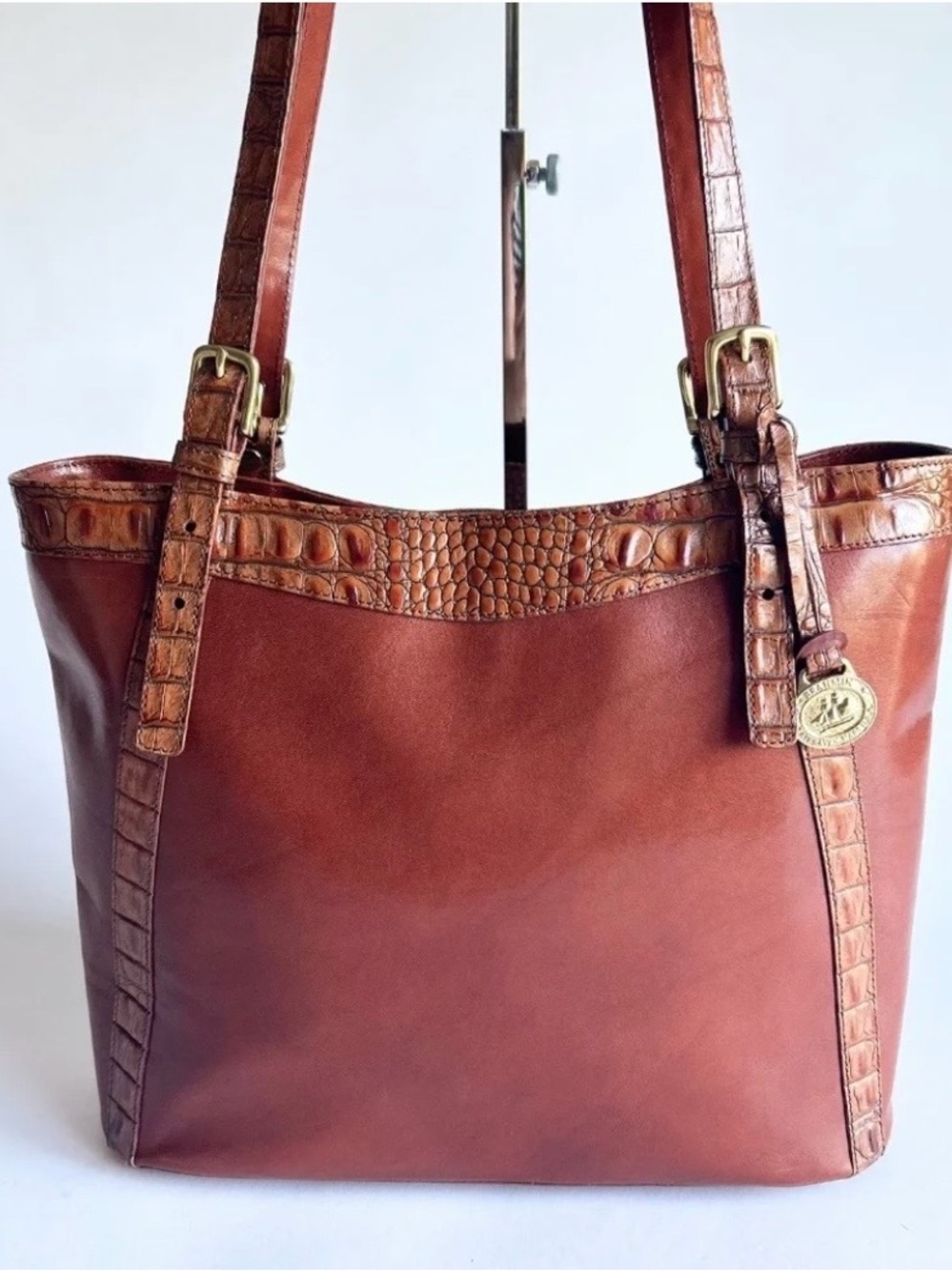 Brahmin Tan Brown Leather Adjustable Straps Handbag Shoulder Bag. - Picture 3 of 16